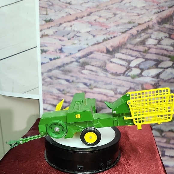 John Deere hay baler tractor attachment 15 x 6 - Picture 6 of 7